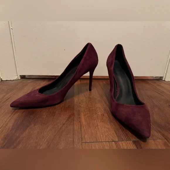 Theory Braxia Suede Pumps - Size 39 - Maroon - Picture 5 of 11